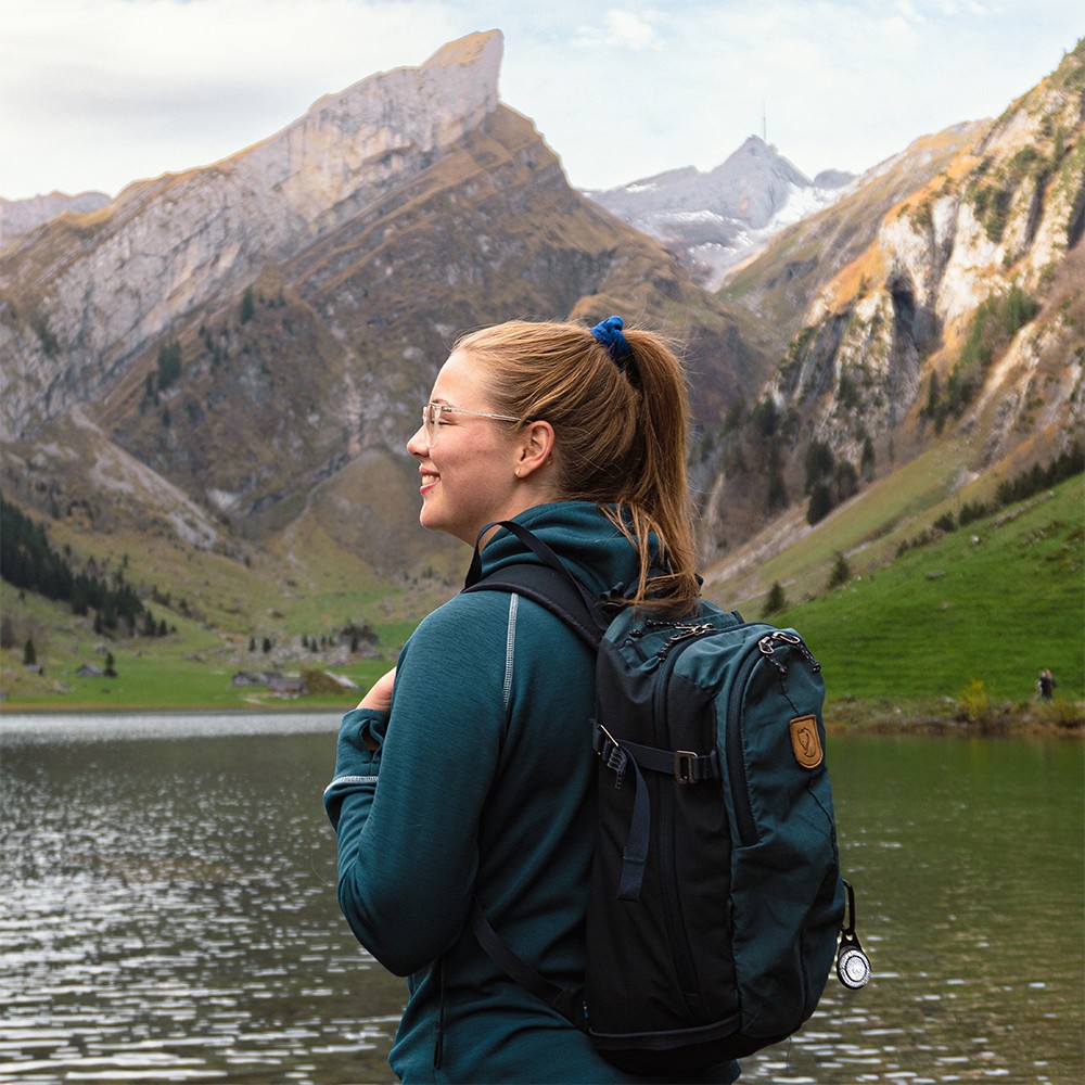 Orbiloc Reflective Carabiner – Reflektor-Karabiner für zusätzliche passive Sichtbarkeit bei Nacht