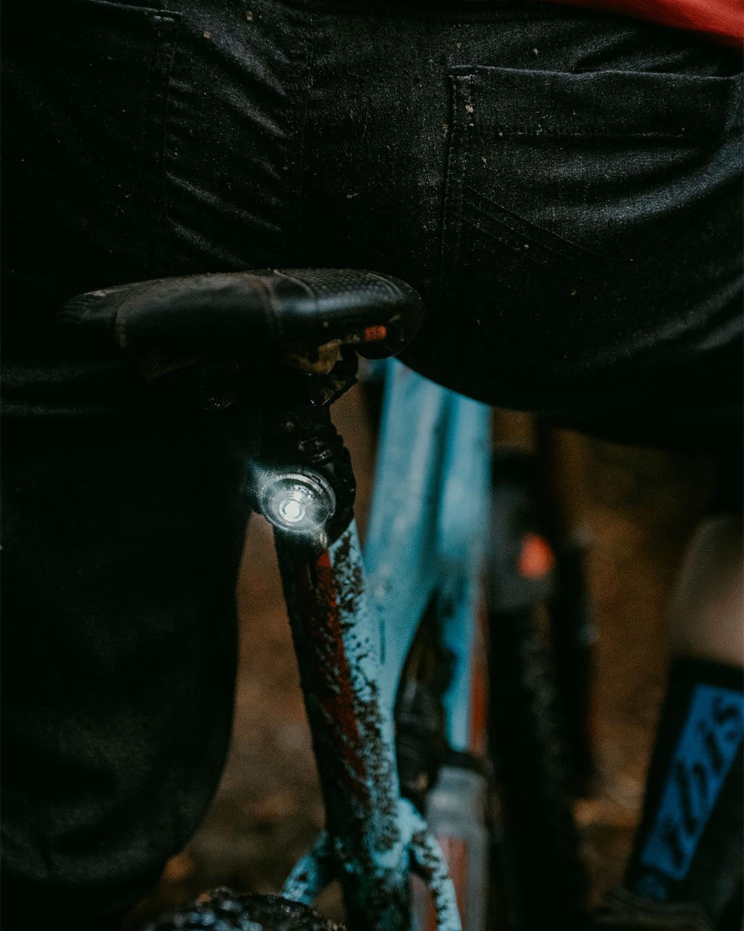 Orbiloc K9 Active Pack – LED-Sicherheitslicht für Hund und Hundesportler, Amber & Dark