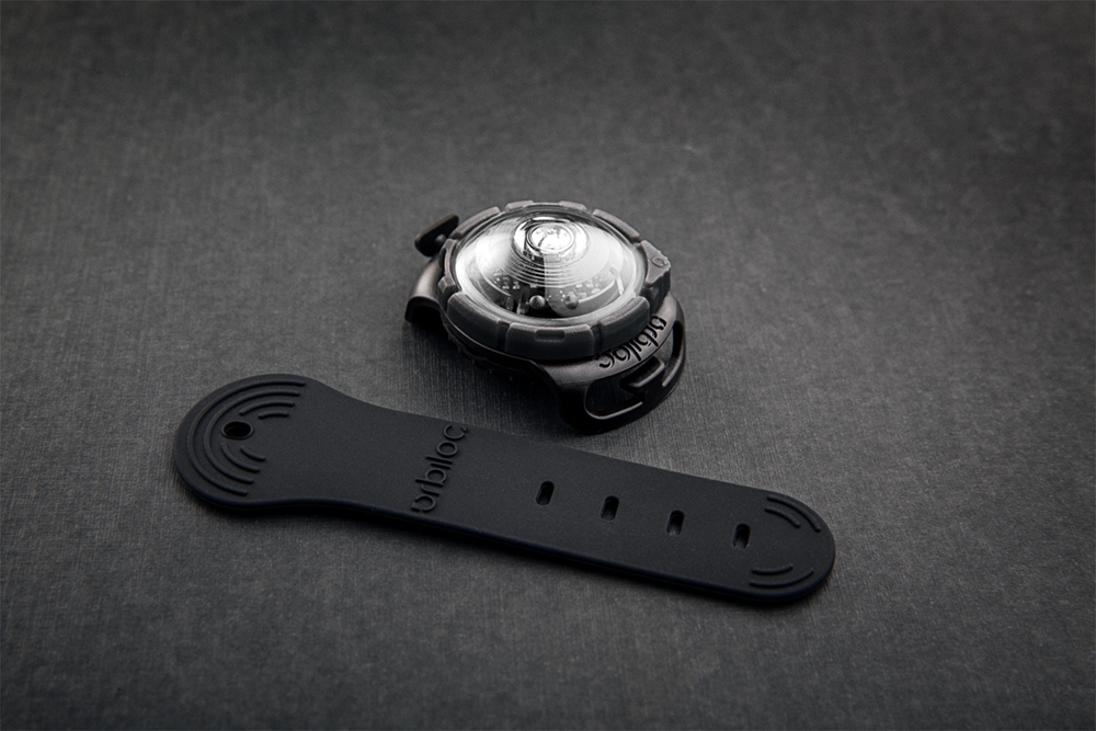 Orbiloc Dog Dual Safety Light – LED-Sicherheitslicht für Hunde, 5 km sichtbar – Weiß